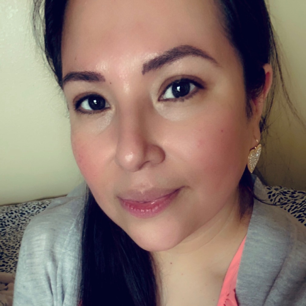 Meet your Posher, Yvette